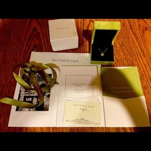 Sweet Alhambra Van Cleef & Arpels Necklace